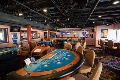 hampton beach casino box office hours.